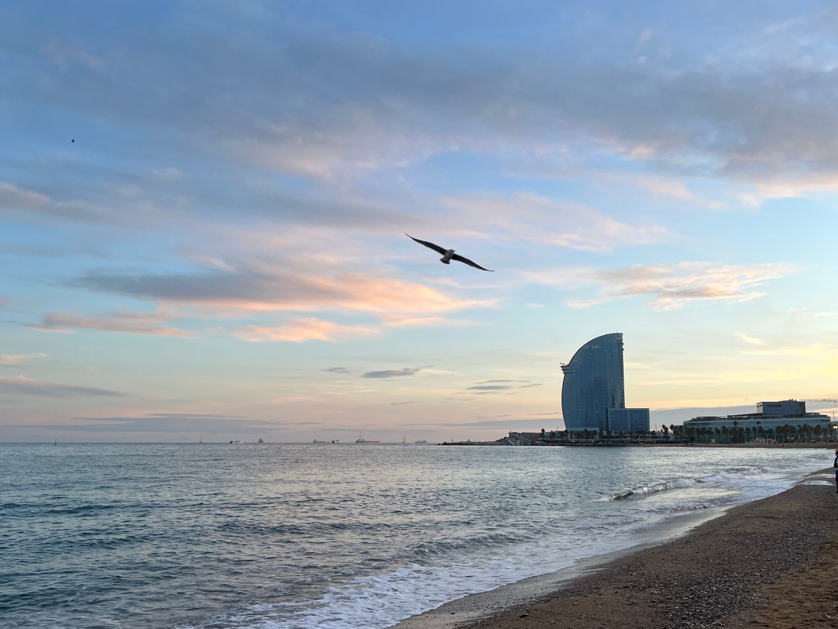 Travel Inspo #1: Best Sunset Spots in&nbsp;Barcelona